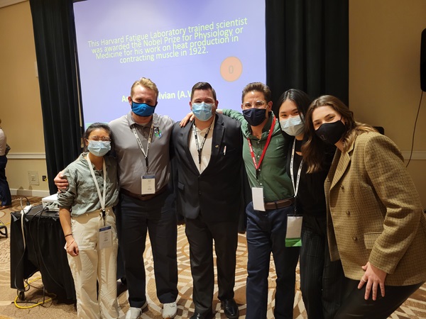  A group of students including Nicholas Eltman and Amy Kwok, Health Sciences students, and professors Michael Bruneau, PhD and Steve Vitti, PhD, at the MARC-ACSM conference.
